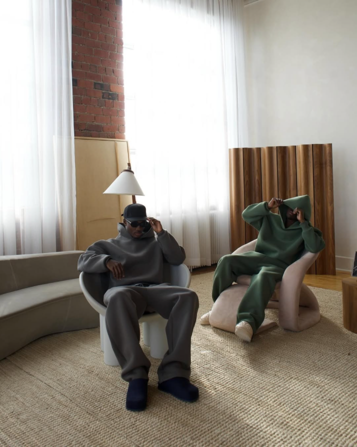 Tracksuit Paris
